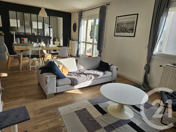 Appartement 4 pièces 81 m² 