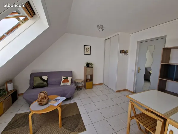 Location studio étudiant, calme et lumineux, vue mer avec wifi 