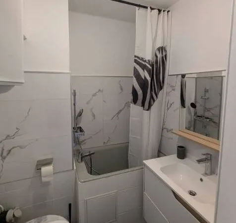 Studio 1 pièce 22 m² 