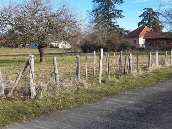 Terrain 1000 m² COMMENAILLES 