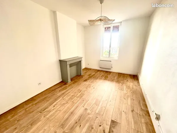 Bas Coteau Emitage AGEN T.2 NEUF - NON MEUBLE 