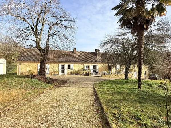 Maison 9 pièces 177 m² 