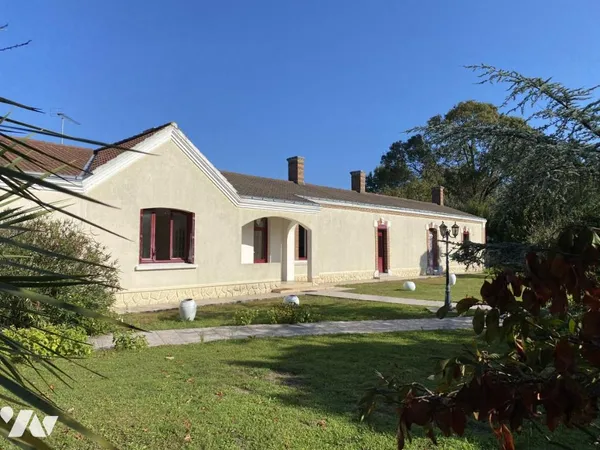 Maison 7 pièces 215 m² 