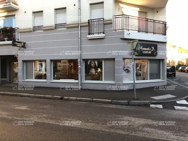 Bureaux 68 m² 