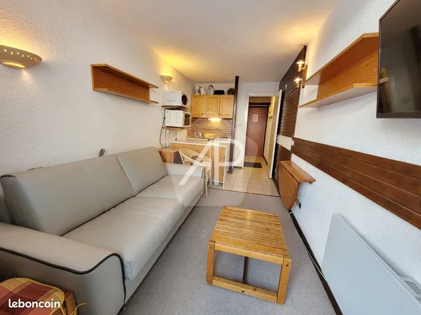 Studio 1 pièce 16 m² 