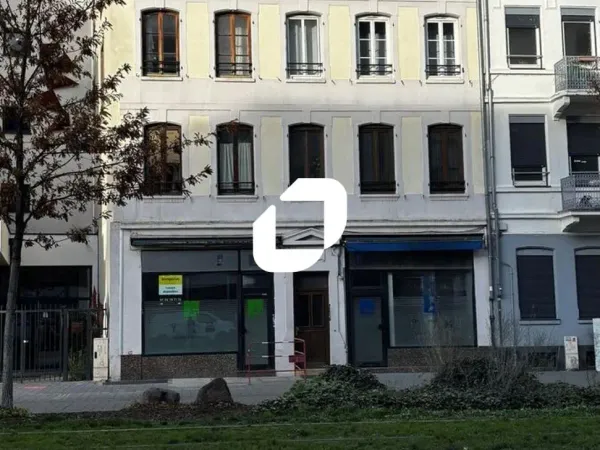 A VENDRE, BELLE VISIBILITE 