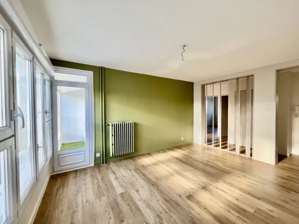 Appartement de 3 pièces principales 