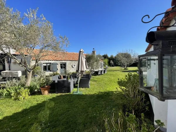 Maison 8 pièces 166 m² 