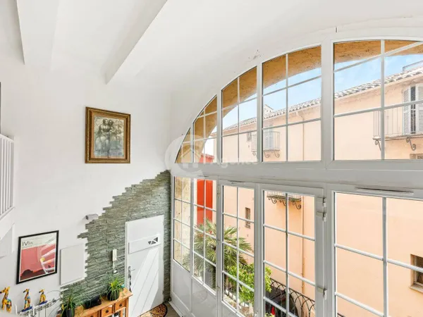 Appartement 6 pièces 164 m² 