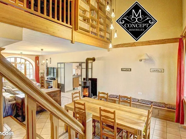 Propriété 10 pièces 343 m² 