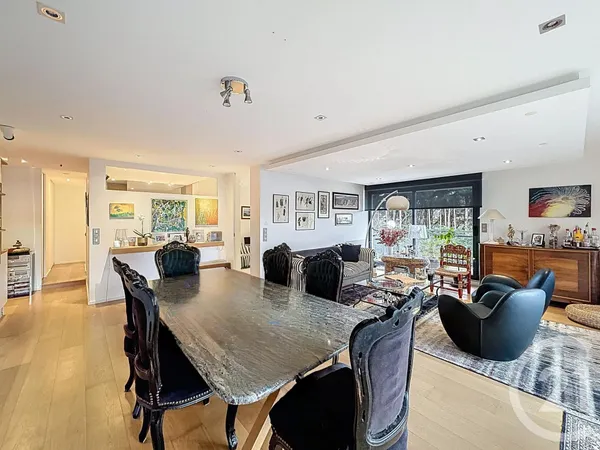 Appartement 3 pièces 77 m² 