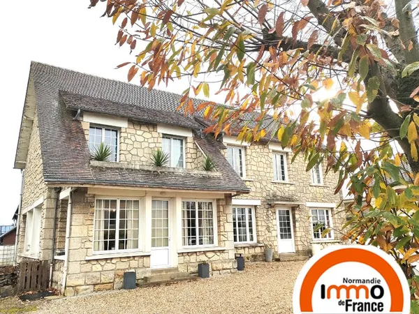 Propriété 11 pièces 230 m² 