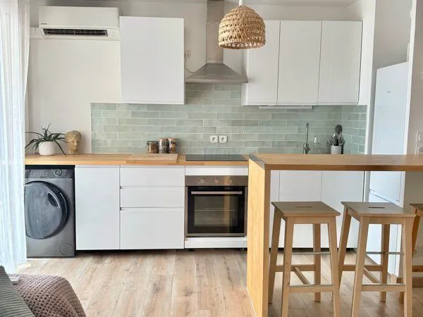 Appartement T2 meublé 45 m² - Terrasse + parking sous-sol 