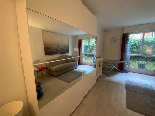 Studio 1 pièce 23 m² 