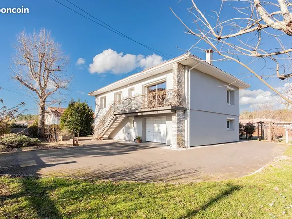 Maison 6 pièces 151 m² 