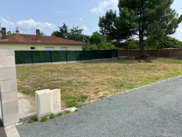 Terrain 570 m² 