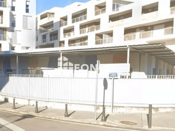 Investisseurs a 10mn a pied de la gare de poissy studio vendu loue 