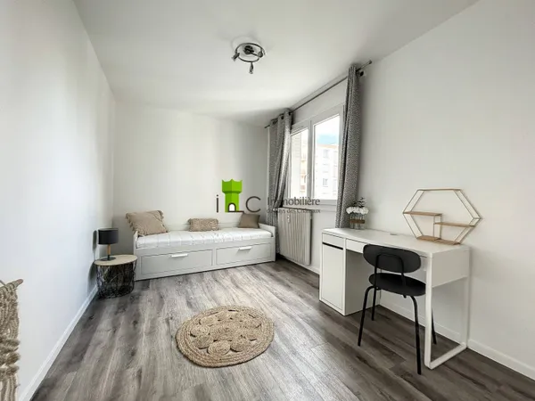 Appartement 1 pièce 12 m² 