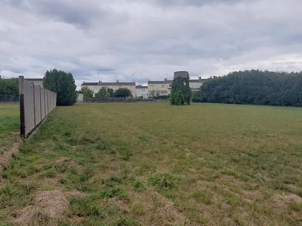 Terrain 1 514 m² Chateauroux 
