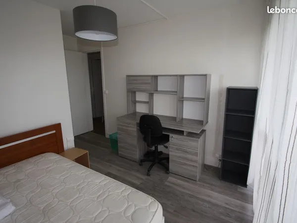 Chambre à louer dans colocation 