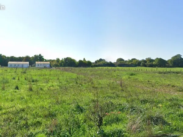 Terrain 628 m² Port D Envaux 
