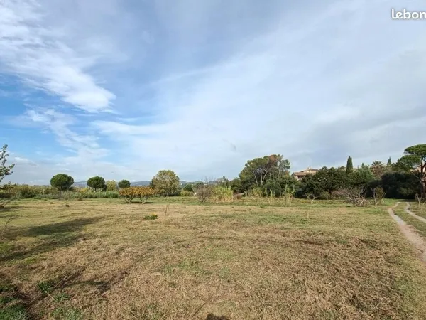 Terrain 533 m² Frejus 