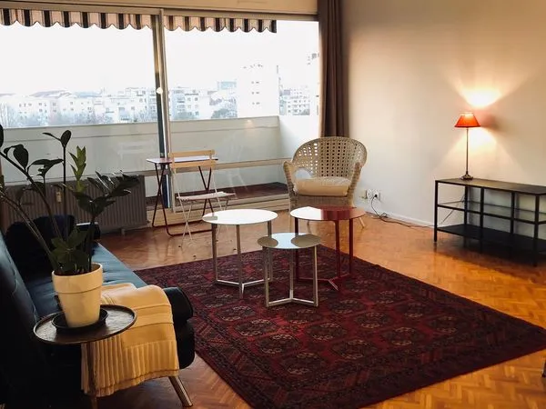 Lyon 3 prox Fac Hop F2 60m2 balcon + parking 1120 CC 
