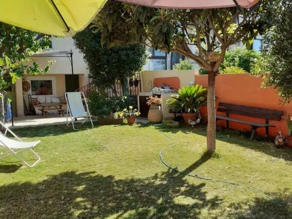 Studio 1 pièce 27 m² 