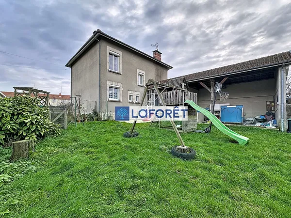 Maison 8 pièces 169 m² 