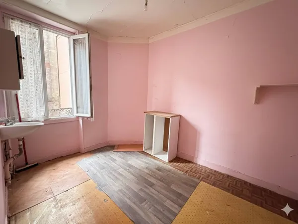 Appartement 1 pièce 8 m² 