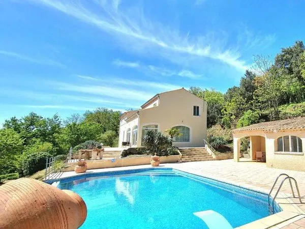 Maison 7 pièces 220 m² 