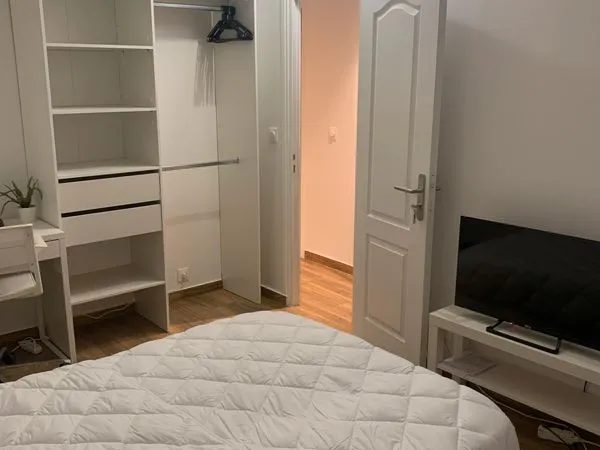 Chambre à 550 euros dans une colocation à Evry 