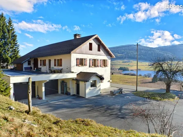 Maison 10 pièces 268 m² 