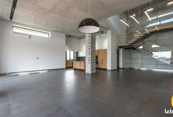 Local commercial 285 m² 
