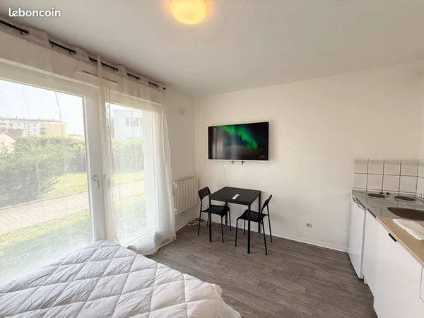 Studio 18 m² - Rez-de-chaussée - Calme - Meublé & Équipé 