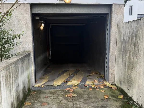 Parking 11 m² 