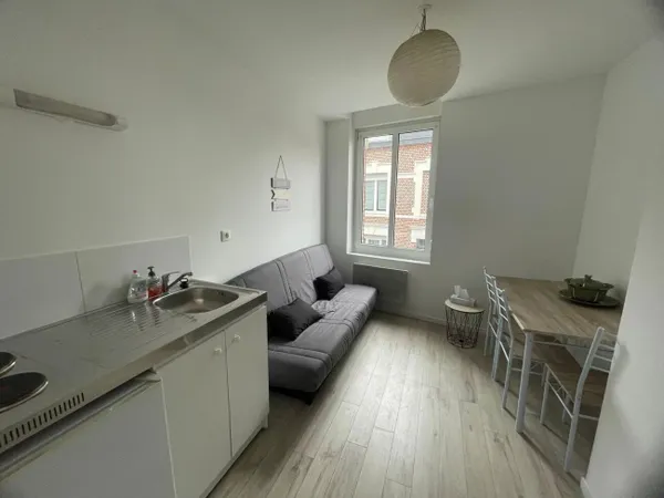 Studio 1 pièce 18 m² 