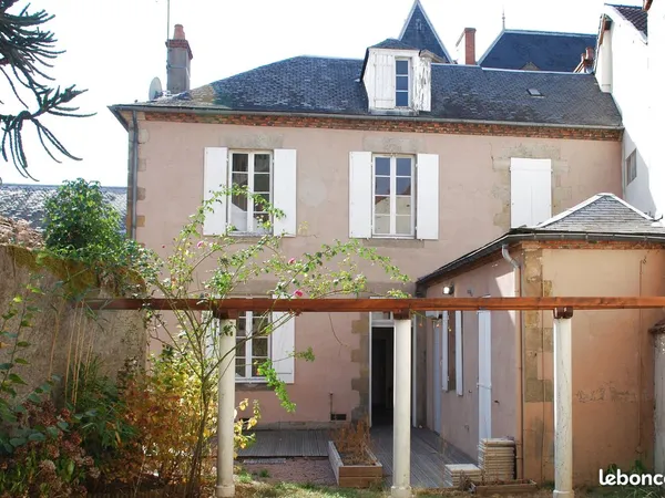 Maison 5 pièces 157 m² 