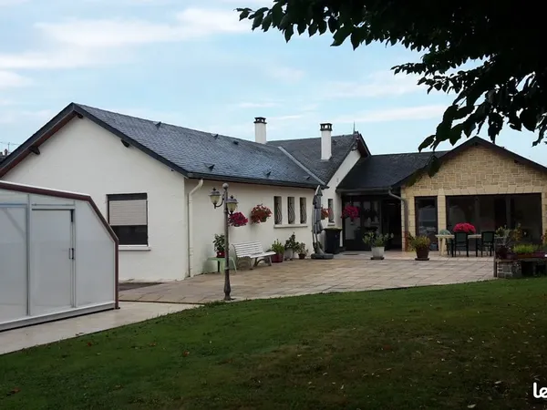 Propriété 5 pièces 139 m² 