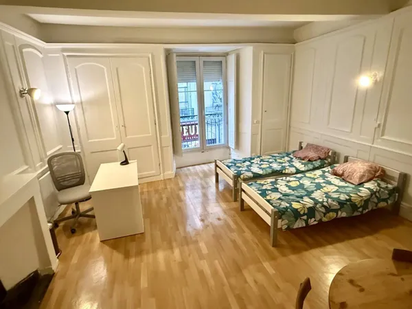Studio 1 pièce 31 m² 