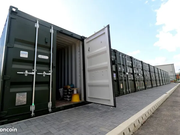 Box de stockage, garde meubles, container 