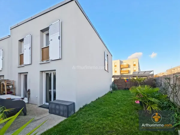 Maison 5 pièces 93 m² 