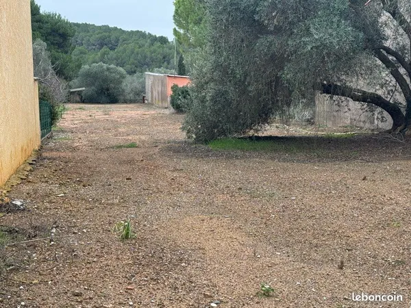 Terrain Castelnau de guers 1030m2 