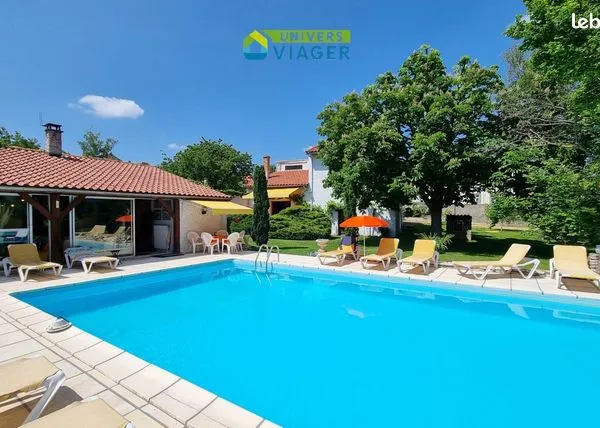 Maison 7 pièces 224 m² 