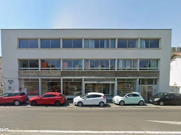 Local d'activité 525 m² 