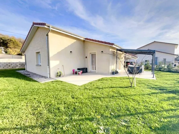 Maison de plain-pied 5 pièces 103 m² 