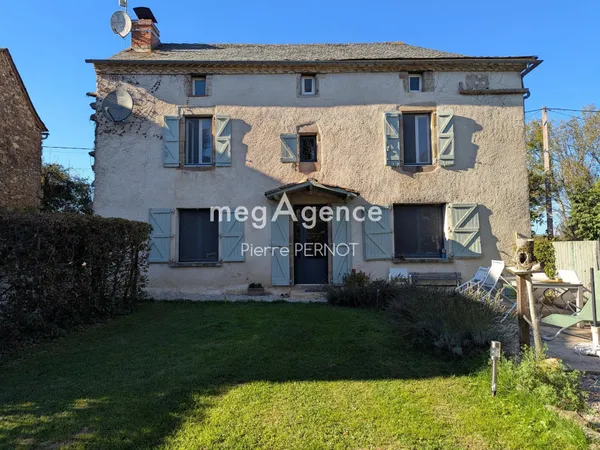 Charmante propriété en pierre avec Gîte et dépendance 