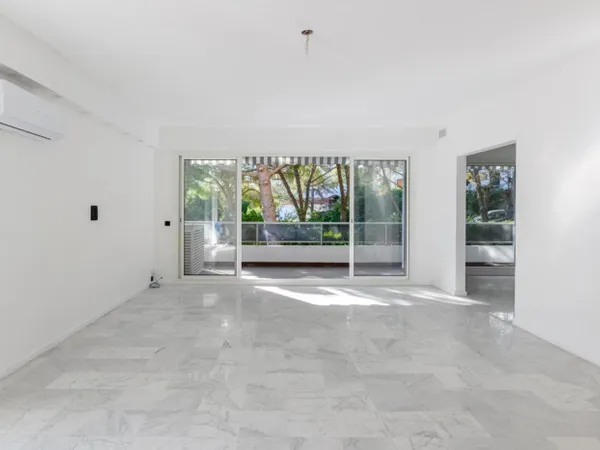 Vente appartement familial rénové - La Cadenelle - 13008 Marsei 