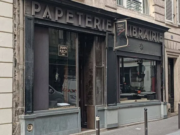 Boutique 49 m² 