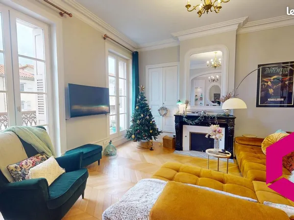 Appartement 3 pièces 104 m² 